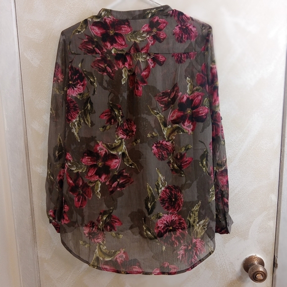 Size SP Kut from the Kloth Long Sleeve Sheer Floral Button Up - Picture 3 of 7